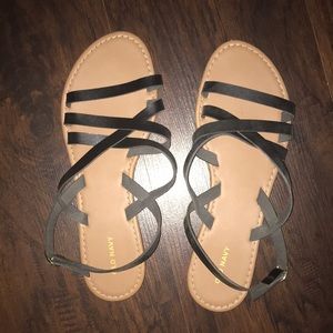 Old Navy women’s sandals